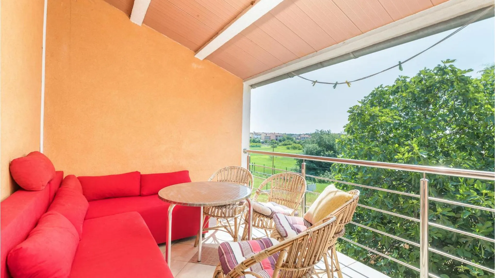 Gorgeous Apartment In Fazana With Kitchen